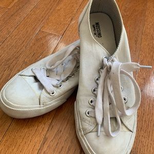 White converse style sneakers